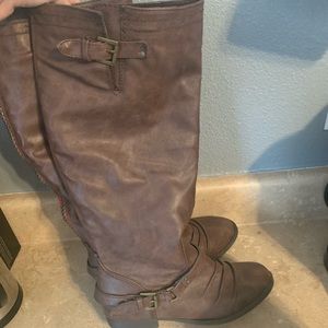 Brown boots